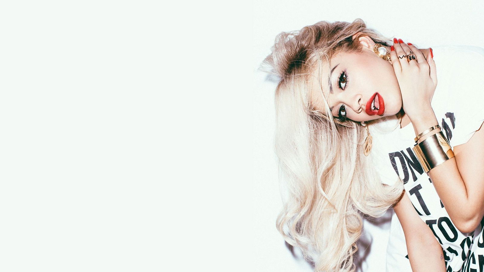 Rita_Ora_16_9