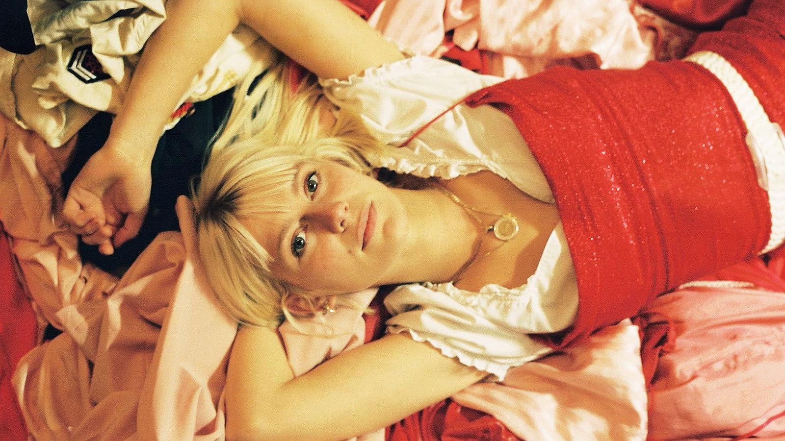 Alli Neumann 1920x1080