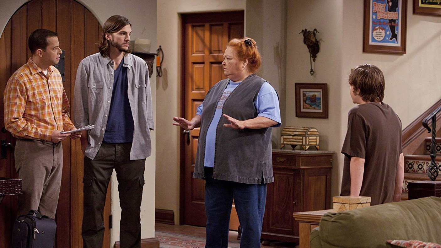 delta radio serien fakten fun facts bertha two and a half men