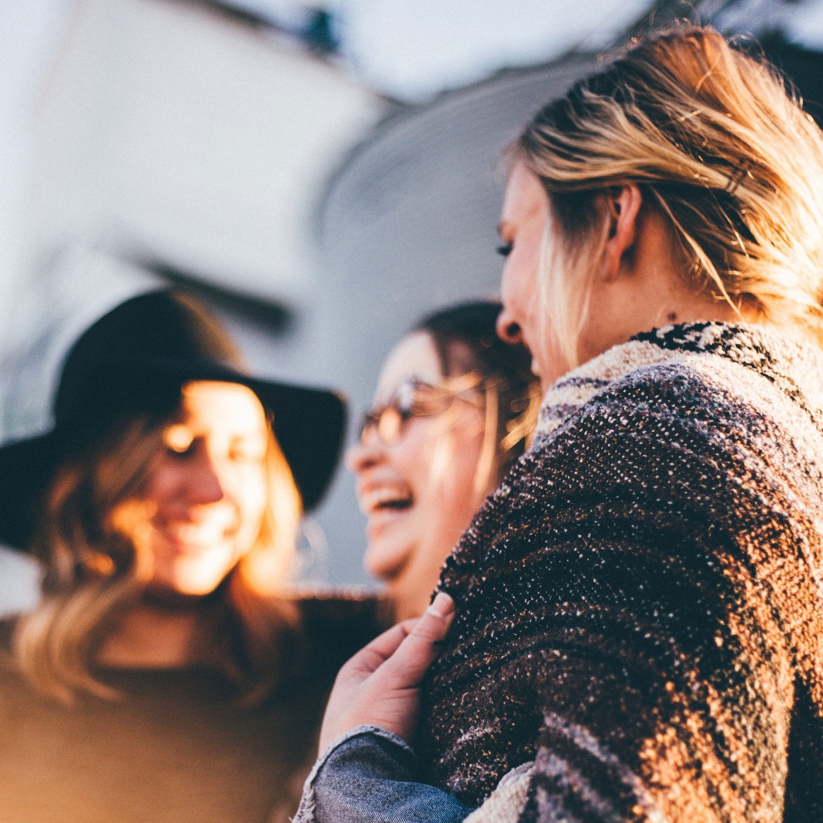 Lachen, freunde, Treffen